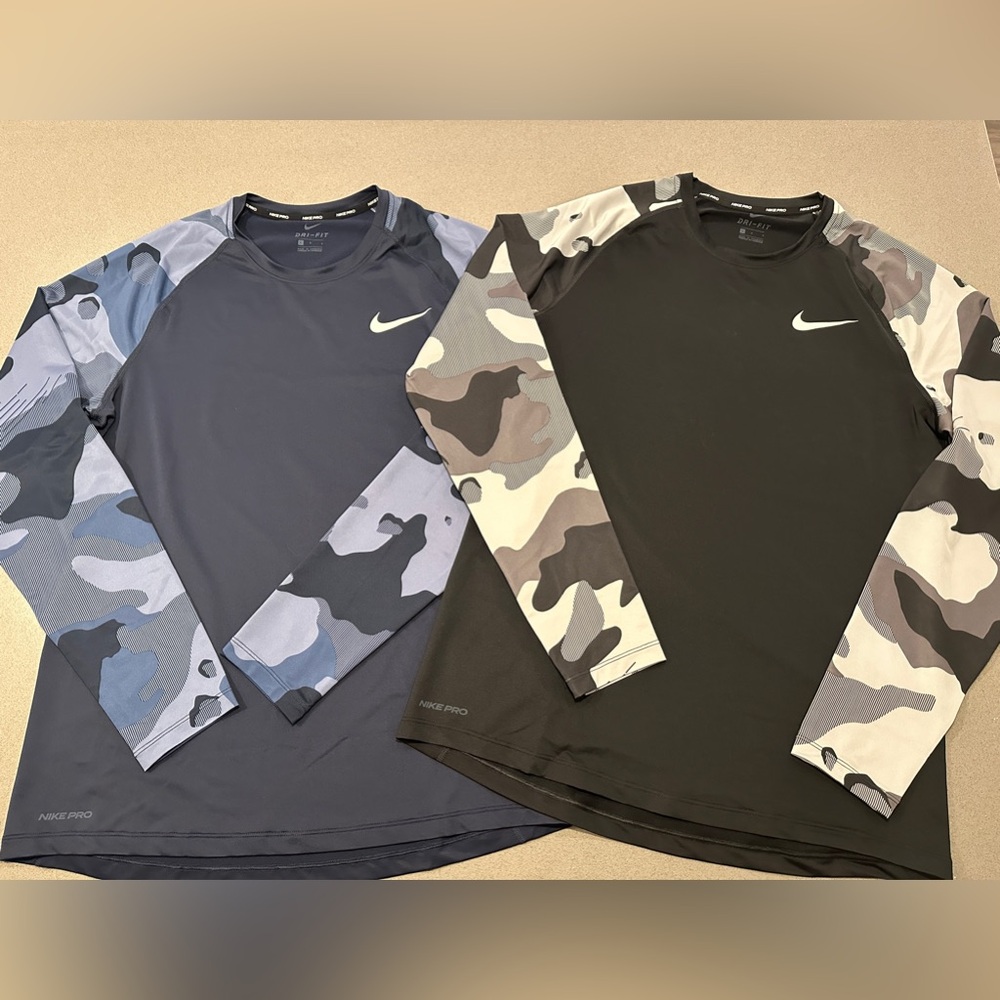 *NWOT* Set of 2 Men’s Nike Dri-Fit Long Sleeves